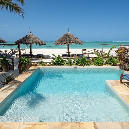 Beachfront Villa Thamani With Private Pool And Beach Zanzibarhouses Pwani Mchangani Exterior photo